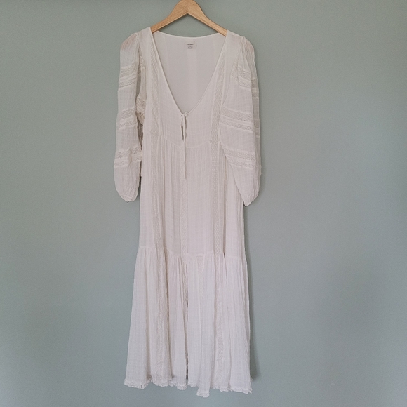 SOLD Wilfred Aritzia White Boho Whimsy Dress NWT MEDIUM - Picture 2 of 6